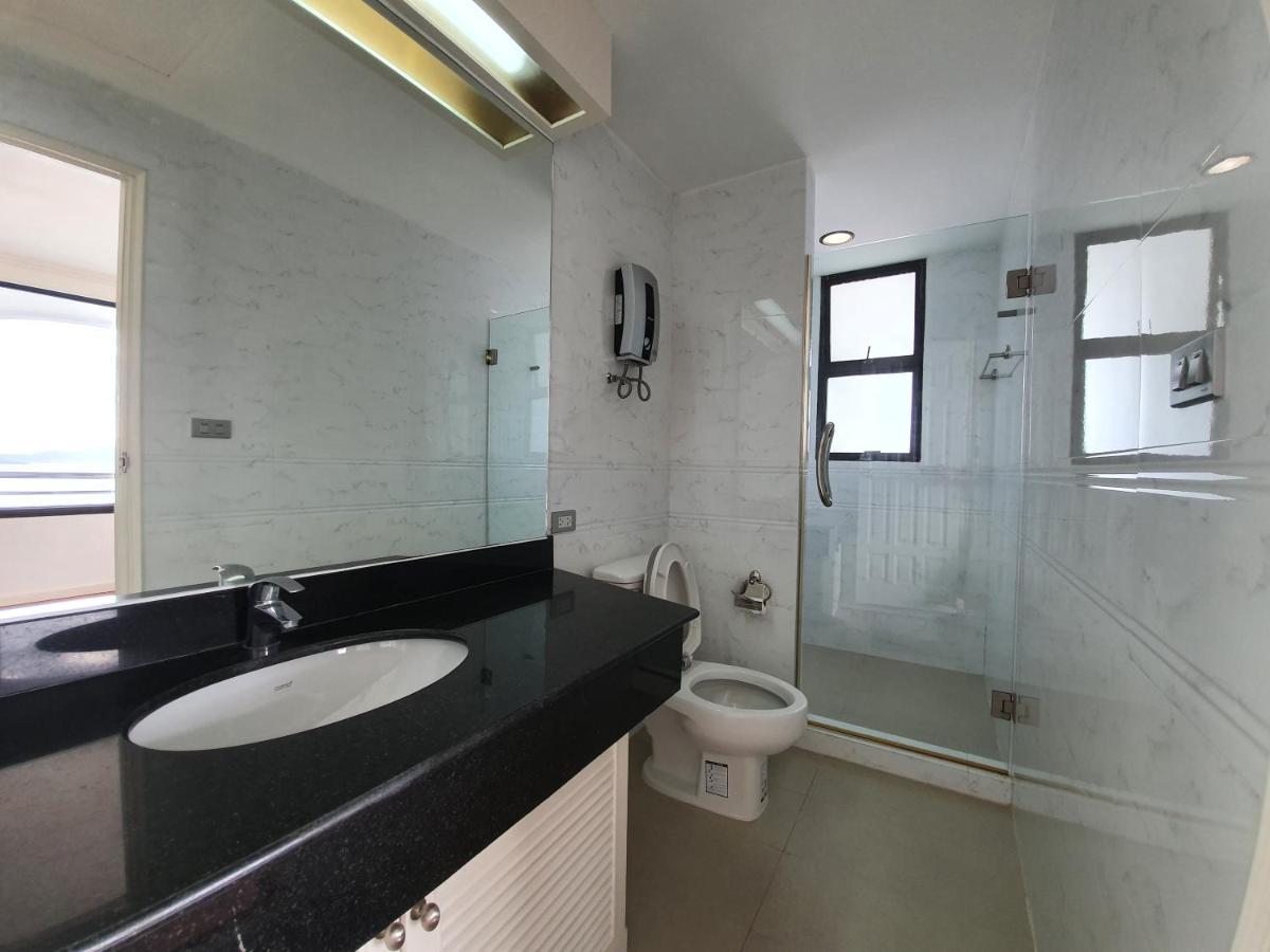 פאטאיה Spacious Room With Ocean & City View מראה חיצוני תמונה
